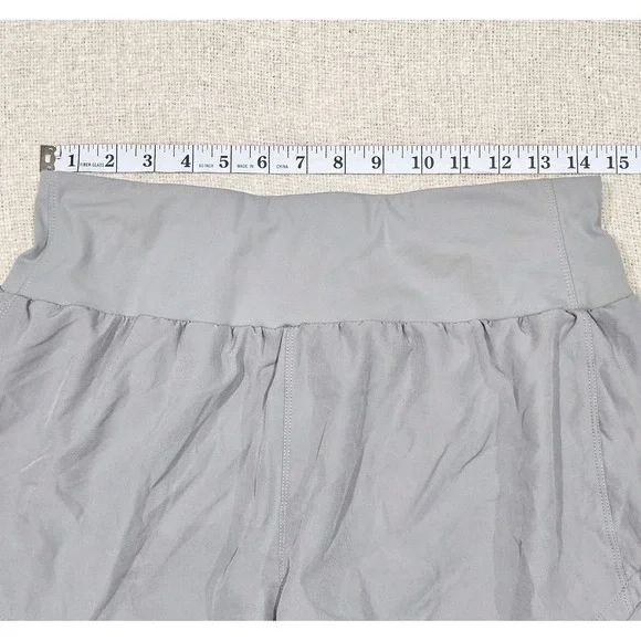 Simply Southern Gray 3.5" Lined Tech Workout Running Shorts Women's Medium - Picture 4 of 6
